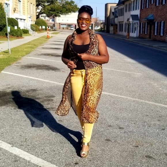 Ali & Kris Tops - Sleeveless Sheer Leopard Print Duster